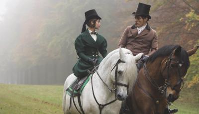 Jenna Coleman, Rufus Sewell and some gorgeous outfits in "Victoria". (Photo: Courtesy of ITV Plc)