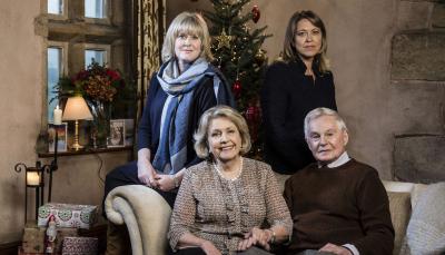 A festive 'Last Tango' family photo (Image courtesy of BBC/Red Productions/Gary Moyes)