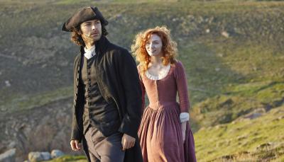 Ross and Demelza and the pretty scenery. (Photo: Courtesy of (C) Robert Viglasky/Mammoth Screen for MASTERPIECE)