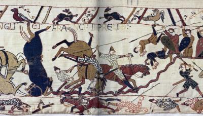 A battle detail from the Bayeux Tapestry. Public Domain.