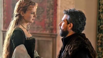 Alicia Von Rittberg and Tom Cullen in "Becoming Elizabeth" (Photo: Starz)