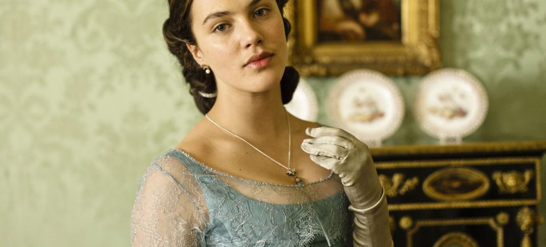 Jessica Brown Findlay in Downton Abbey