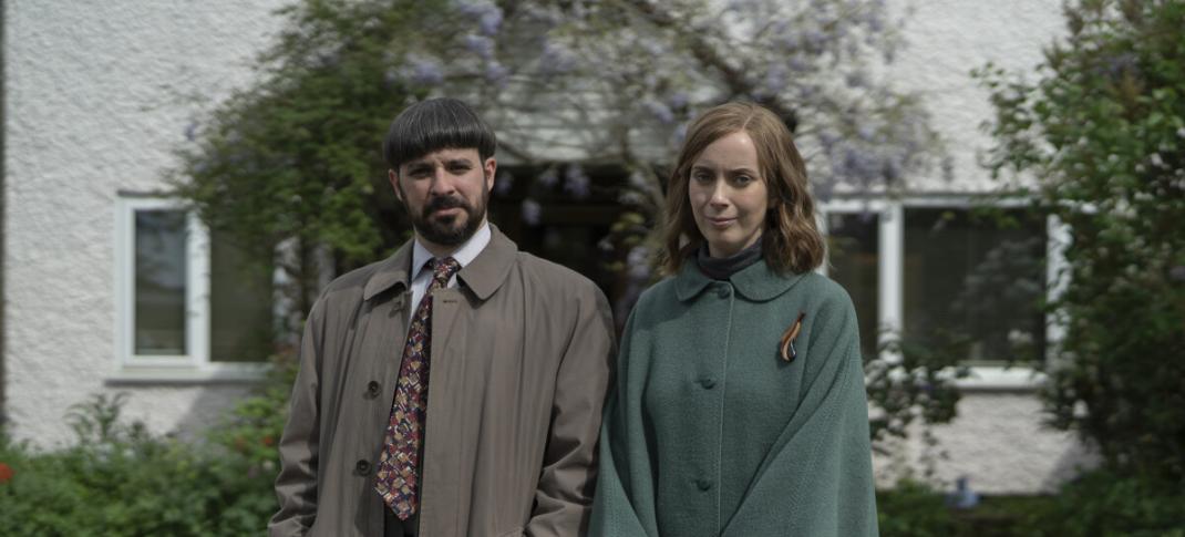 Simon Bird and Kate O'Flynn in "Everyone Else Burns"
