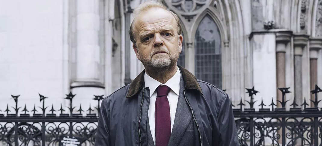 Toby Jones as Alan Bates outside the Post Office in 'Mr. Bates vs The Post Office'