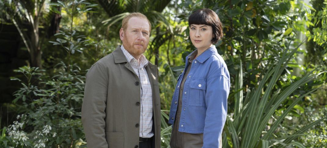 Adrian Scarborough as DI Max Arnold and Vanessa Emme as DS Layla Walsh in 'The Chealsea Detective' Season 3