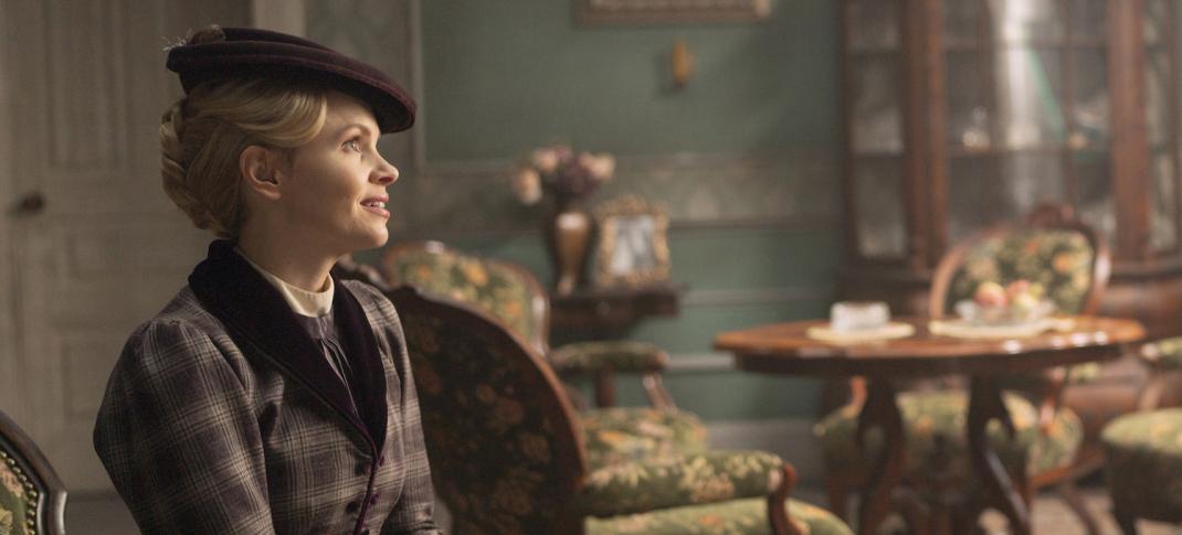 Kate Phillips in "Miss Scarlet' Season 5