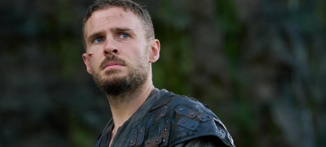 Iain De Caestecker in "The Winter King"