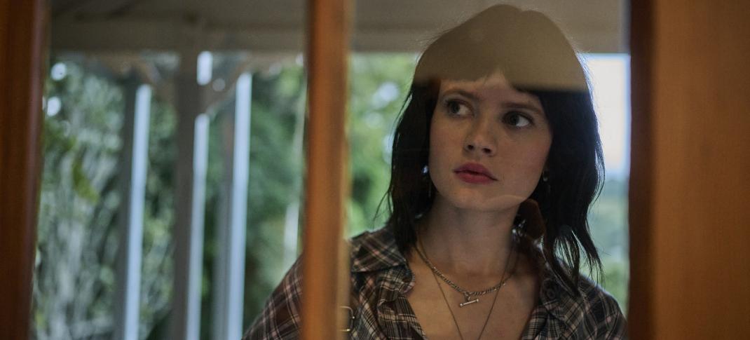 Jana McKinnon as Zoe Jacobs in 'Black Snow' Season 2