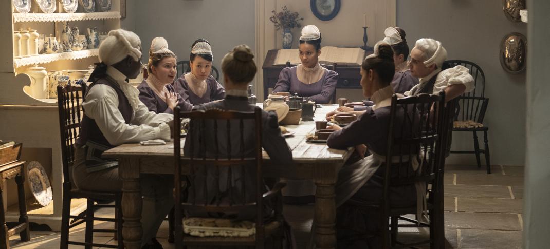 Gracie McGonigal as Hazel, Yerin Ha as Sophie Beckett, Oli Higginson as Footman John in Bridgerton Season 4
