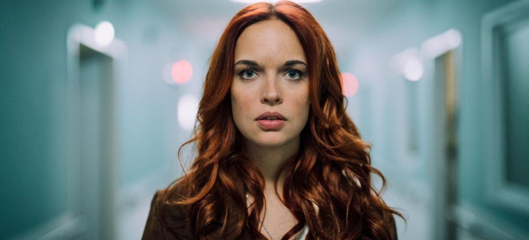 Aggy K Adams as Mia in 'The Couple Next Door' Season 2