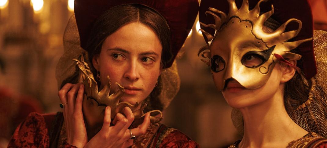 Agnes O'Casey and Viola Prettejohn in "Wolf Hall: The Mirror and the Light"