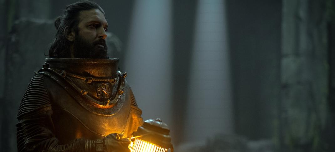 Shazad Latif in "Nautilus"