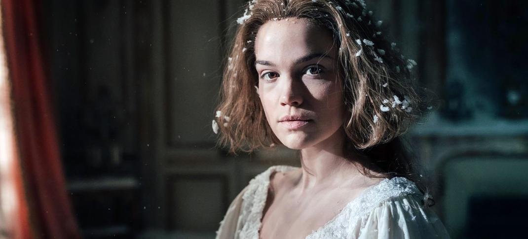 Emilia Schule as Marie Antoinette in 'Marie Antoinette' Season 2