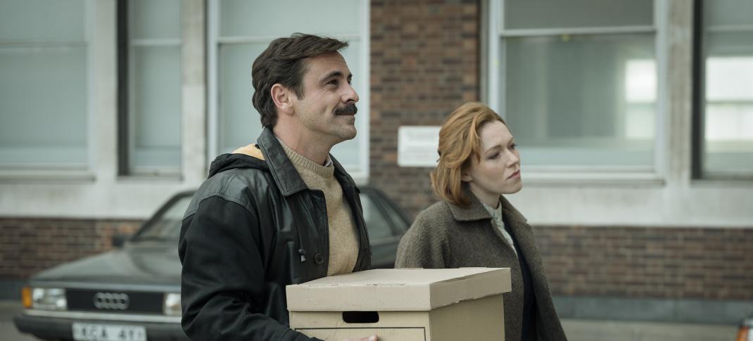 Emun Elliott as DC Tony Brightwell and Charlotte Spencer as DS Nicki Jennings in 'The Gold' Season 1