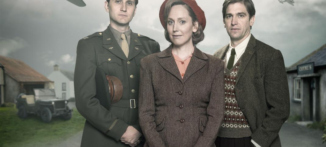 Aaron Stanton, Hattie Morahan and Owen McDonnell in they key art for "My Mother and Other Strangers" (Photo:  Courtesy of Steffan Hill/BBC 2016 for MASTERPIECE)