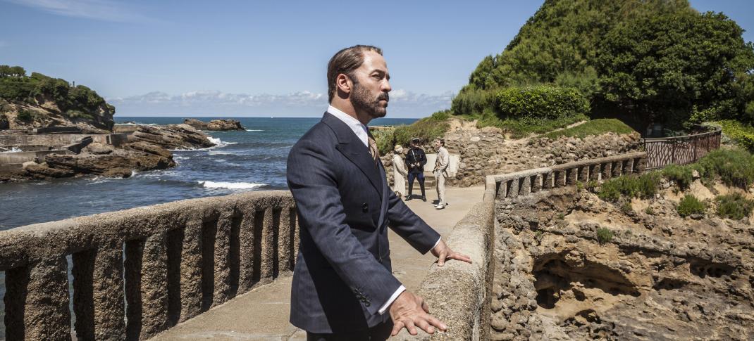 Harry doing his best pensive thinking in some gorgeous scenery. (Photo: Courtesy of © ITV Studios Limited 2016 for MASTERPIECE)