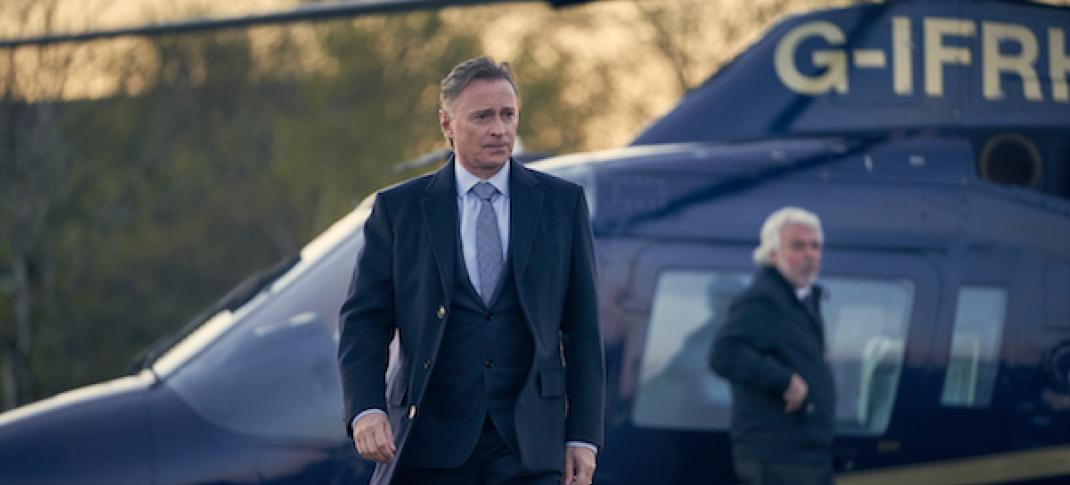 Robert Carlyle as Prime Minister Robert Sutherland in COBRA Season 1