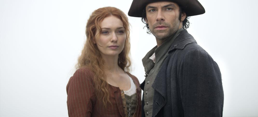Ross and Demelza look happier in this "Poldark" Season 3 clip. (Photo:  Courtesy of Adrian Rogers/Mammoth Screen for BBC and MASTERPIECE)
