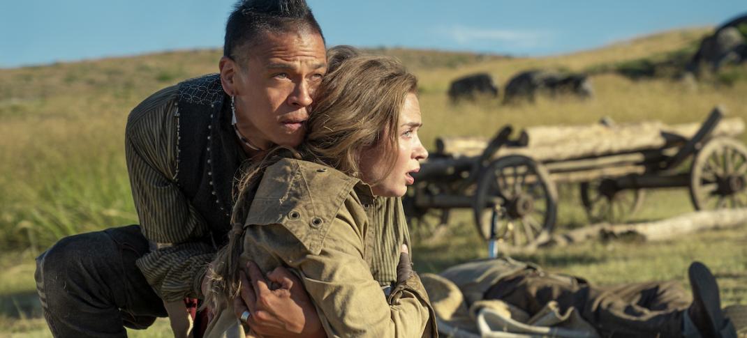 Emily Blunt and Chaske Spencer in "The English" (Photo: Prime Video)