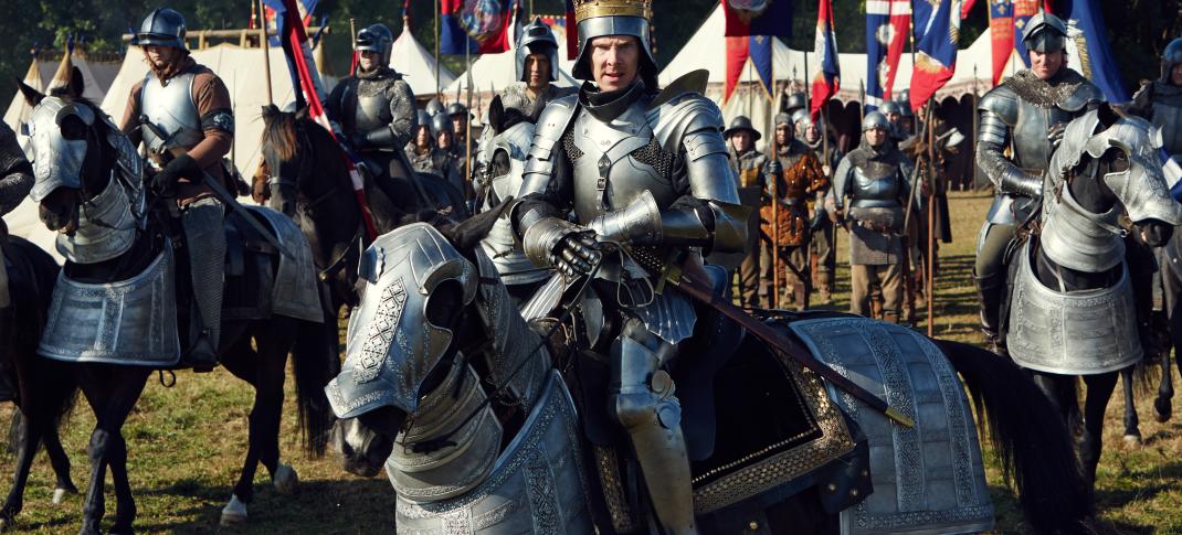 Benedict Cumberbatch in full "Richard III" gear for "The Hollow Crown The Wars of the Roses" (Photo: Courtesy of Robert Viglasky © 2015 Carnival Film & Television Ltd )