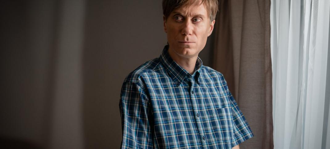 Stephen Merchant in "The Barking Murders" (Photo: Britbox)