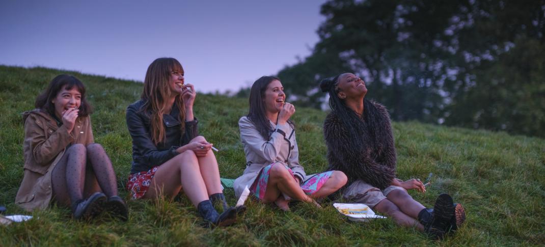 Marli Siu, Emma Appleton, Bel Powley , Aliyah Odoffin in "Eveyrthing I Know About Love" (Photo: BBC / Universal International Studios Ltd)