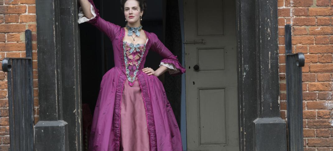 Jessica Brown Findlay as Charlotte Wells (Photo: Hulu)