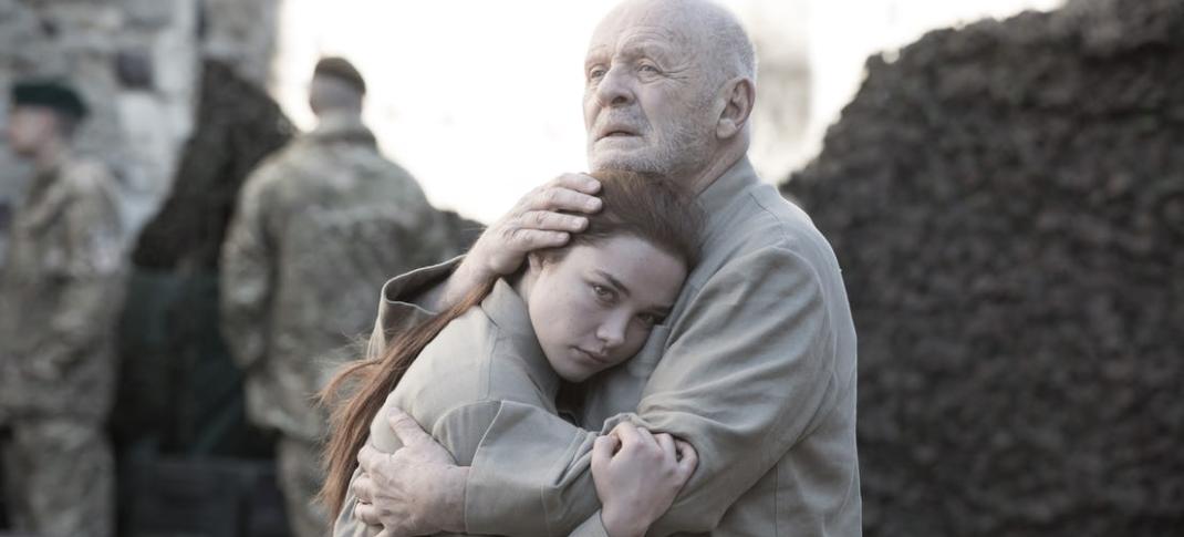 Anthony Hopkins and Florence Pugh in "King Lear" (Photo: Amazon Studios)