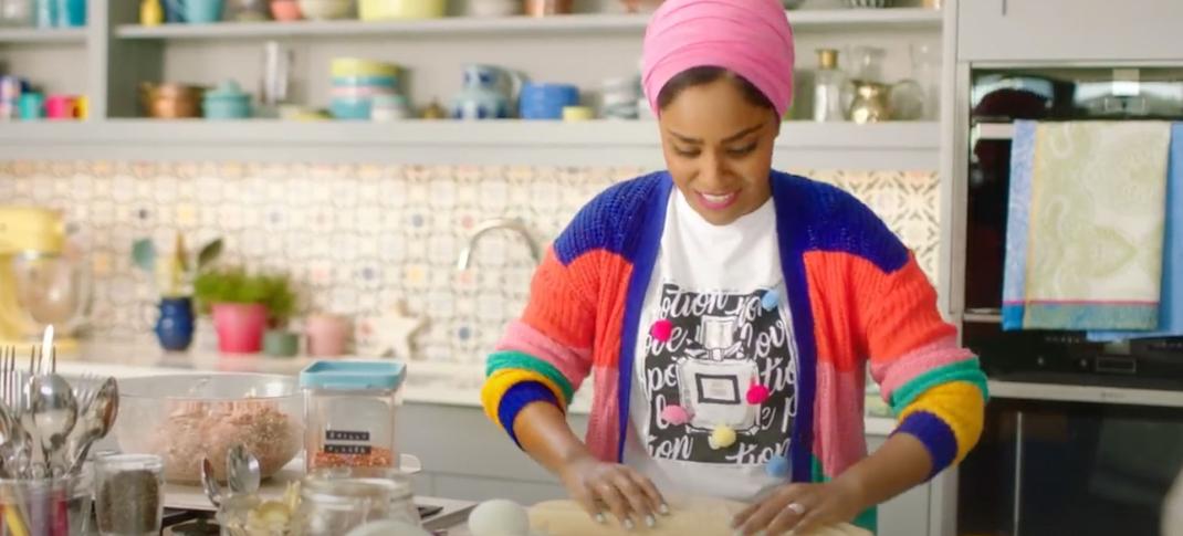 Nadiya in the "Time to Eat" trailer (Photo: Netflix/YouTube)